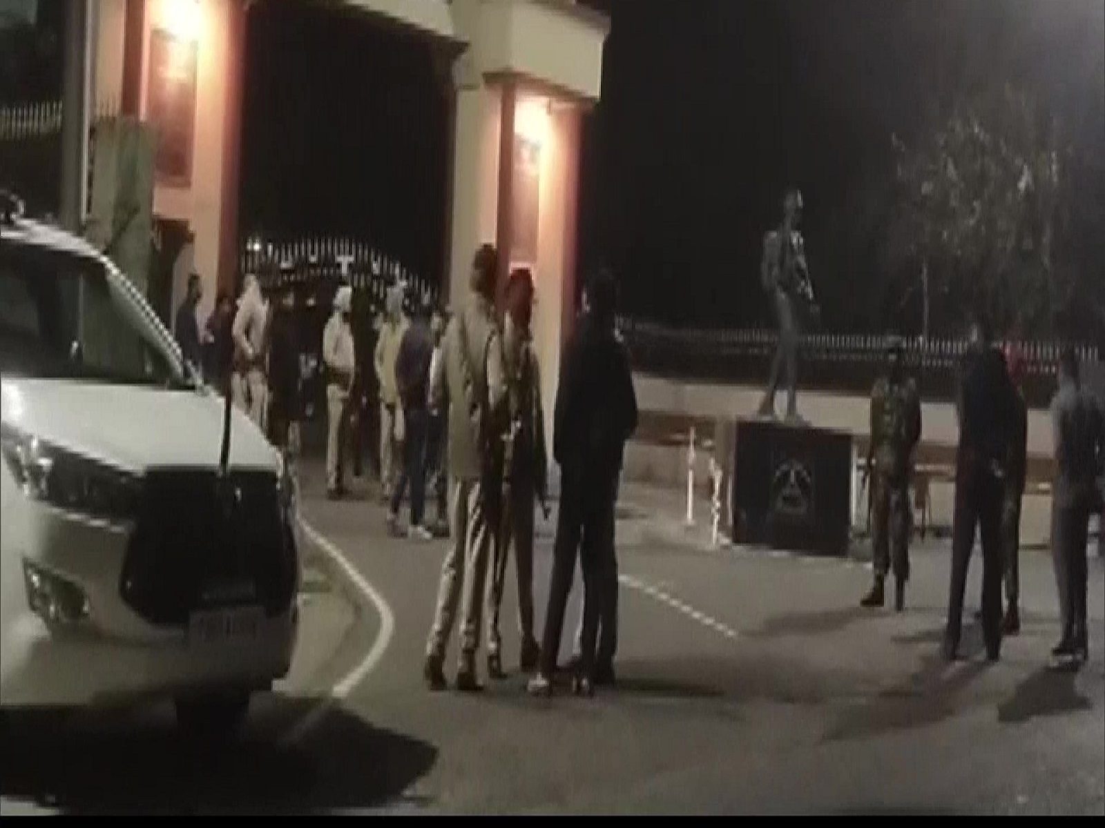 पंजाब: पठानकोट के आर्मी कैंप के त्रिवेणी गेट के पास ग्रेनेड फटा, जांच जारी पंजाब: पठानकोट के आर्मी कैंप के त्रिवेणी गेट के पास ग्रेनेड फटा, जांच जारी