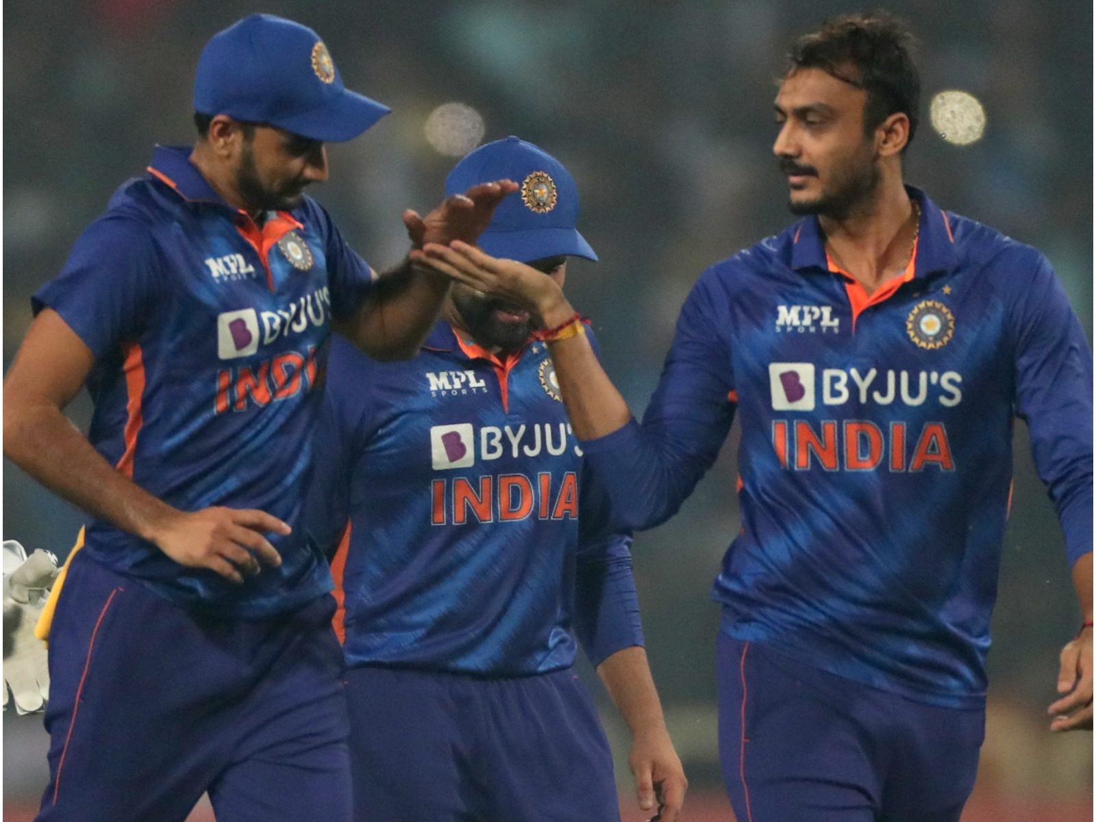 बड़ी खबर: भारत ने न्यूजीलैंड को तीसरे टी20 में धो डाला, 3-0 से क्लीन स्वीप किया बड़ी खबर: भारत ने न्यूजीलैंड को तीसरे टी20 में धो डाला, 3-0 से क्लीन स्वीप किया
