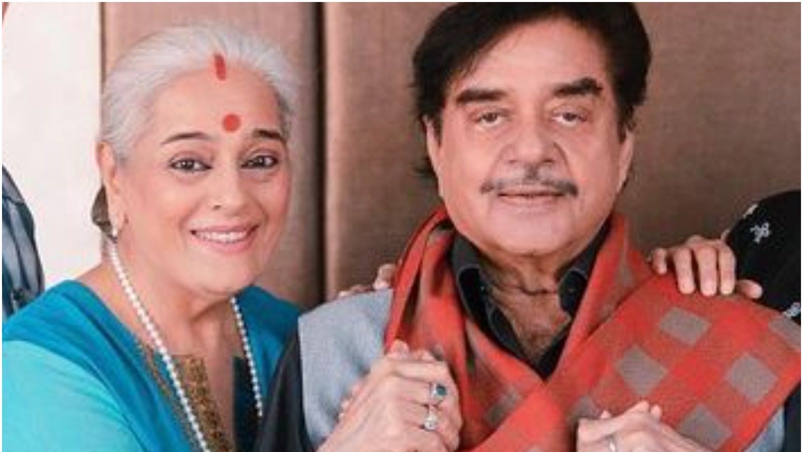 Shatrughan Sinha B'day Spl: शत्रुघ्न ने 'पाकीजा' का डायलॉग लिख पूनम ...