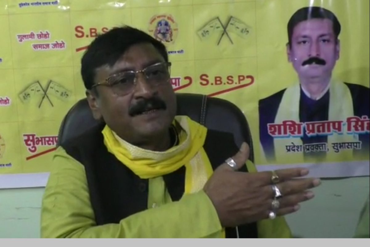 UP Election 2022 SBSP Leader Shashi Pratap Singh called Munnavar Rana Mad  says Nathuram Godse pained after Killing Mahatma Gandhi - UP Chunav 2022:  सुभासपा प्रवक्ता ने मुनव्वर राणा को बताया 'महापागल',