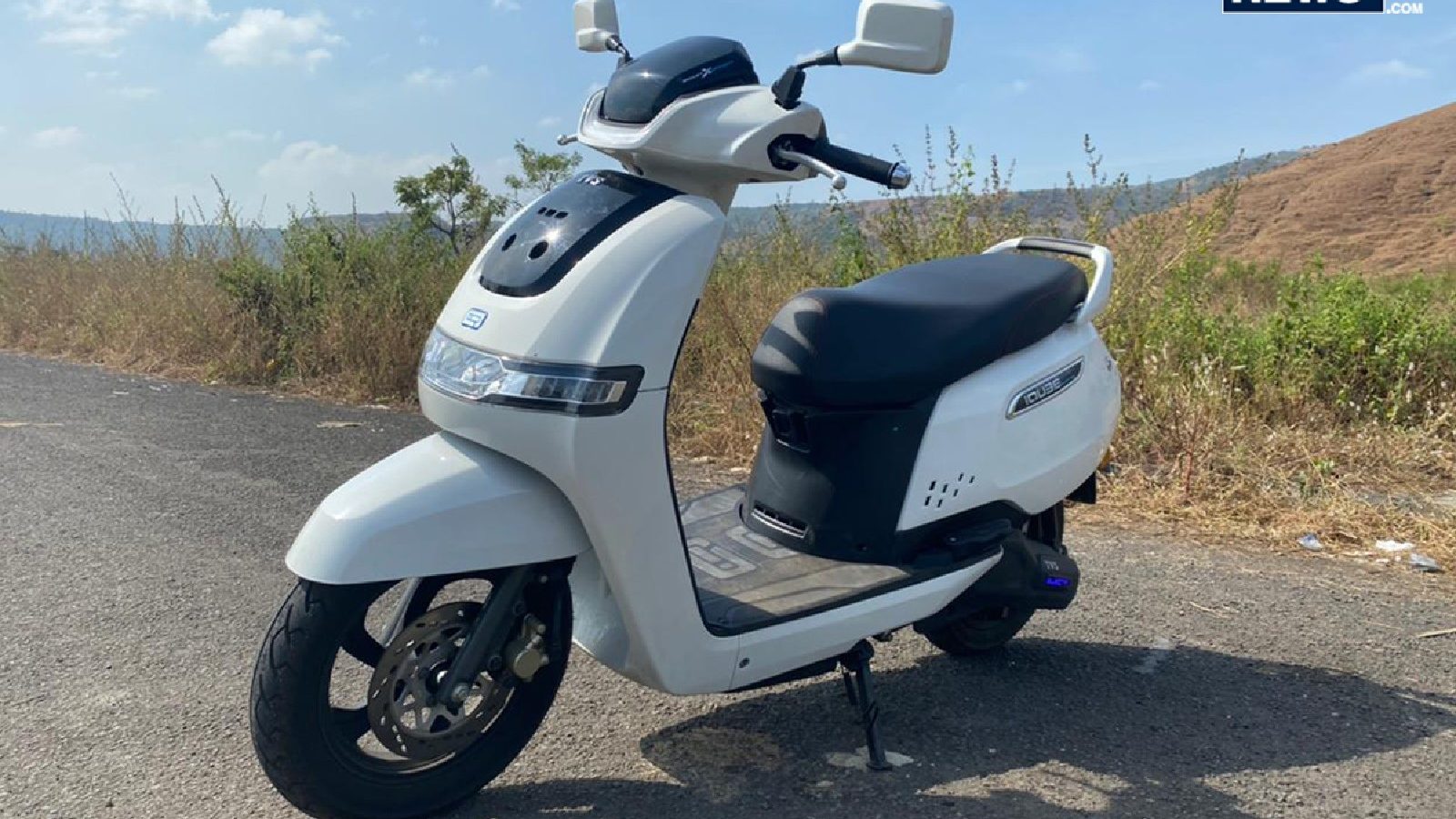 tvs electric scooter hindi