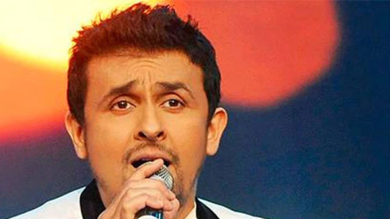 sonu-nigam-padma-shri-he-won-millions-of-hearts-by-his-tamil-and-telugu