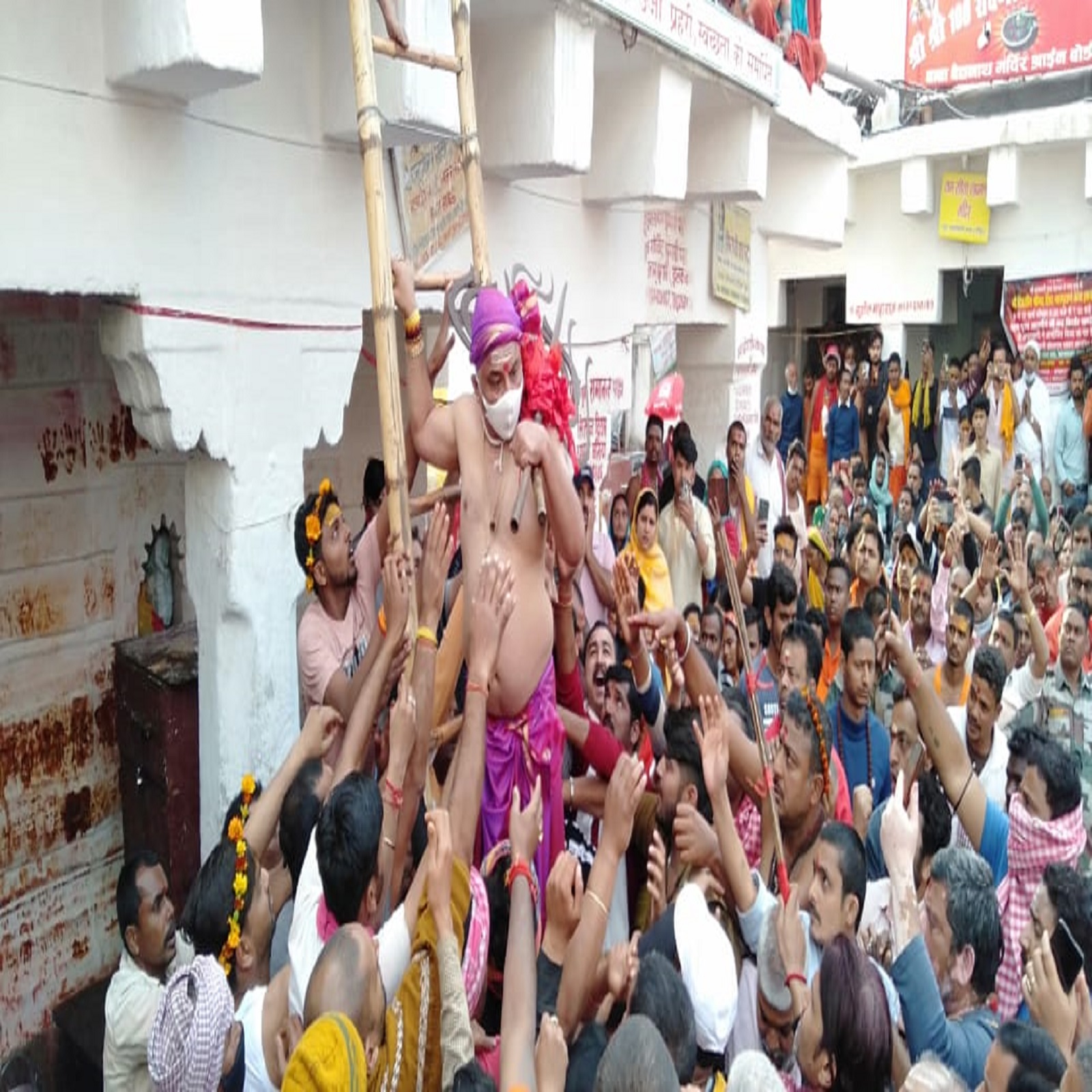 Mahashivratri 2022 preparations started in Deoghar Babadham temple and Mata  Parvati temple bruk - Mahashivratri 2022: महाशिवरात्रि को लेकर देवघर बाबा  मंदिर और माता पार्वती मंदिर के शिखर से ...