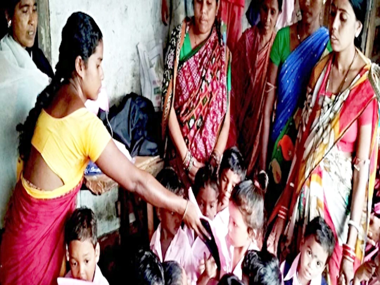 Sarkari naukri anganwadi recruitment 2022 you can get jobs without exam on  these various posts in anganwadi 8th 10th pass apply at anganwadirecruit  kar nic in you will get good salary -
