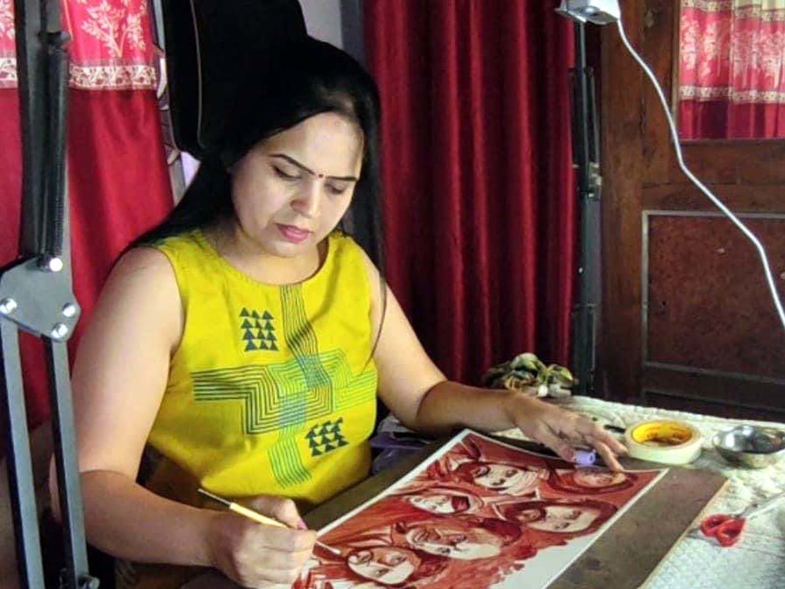 MP की मंजू ने अपने खून से बनाई ‘द कश्मीर फाइल्स’, विवेक अग्निहोत्री बोले OMG!