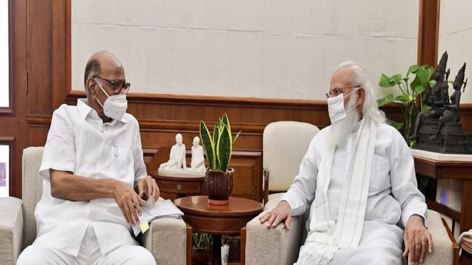 ED की कार्रवाई के बीच PM मोदी से मिले एनसीपी सुप्रीमो शरद पवार, तकरीबन 20 मिनट तक चली मीटिंग