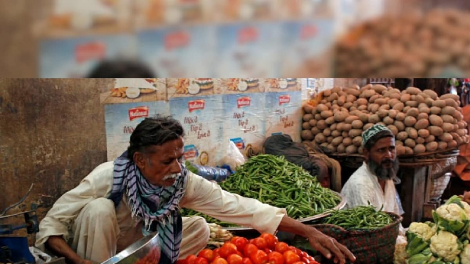 पंजाब: फल- सब्जियों के बढ़े दामों ने निचोड़ी जेब, हर घर का बिगड़ रहा बजट