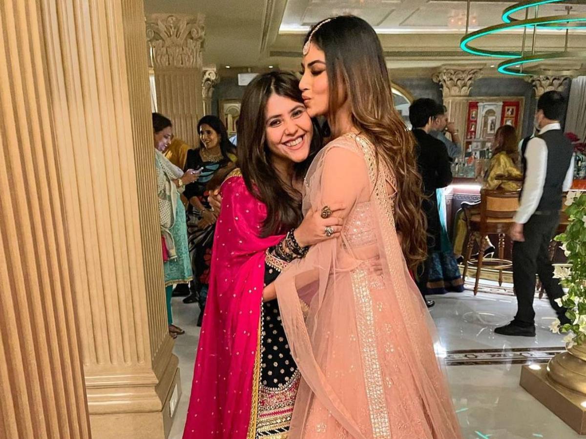 Mouni Roy wrote a touching note on Ekta Kapoor's birthday, shared the photo and showered 'Bestie' with love - SK TODAY'S NEWS June 7, 2022